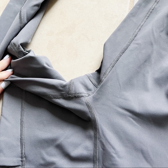 Lululemon High Rise Grey Leggings with Mesh Detailing - Picture 11 of 12